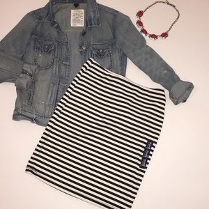 NWT GAP Black and White Stripe Pencil Skirt XS